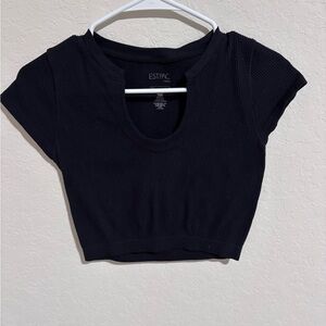 Plain black u neck pacsun crop top